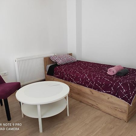 Hostel Denica Σκόπια Δωμάτιο φωτογραφία